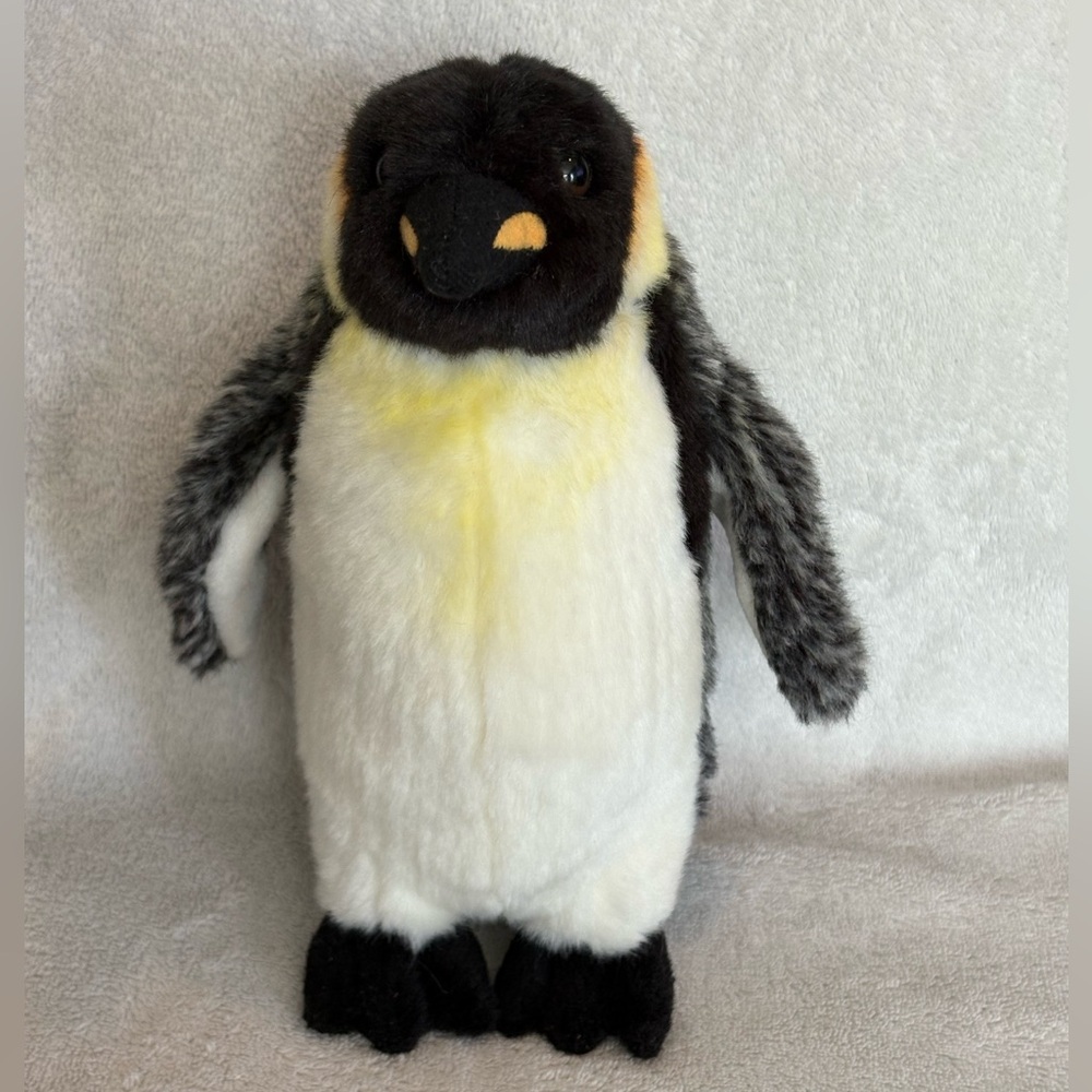 WWF World Wildlife Fund 8” Emperor Penguin Plush Stuffed Animal Toy Realistic